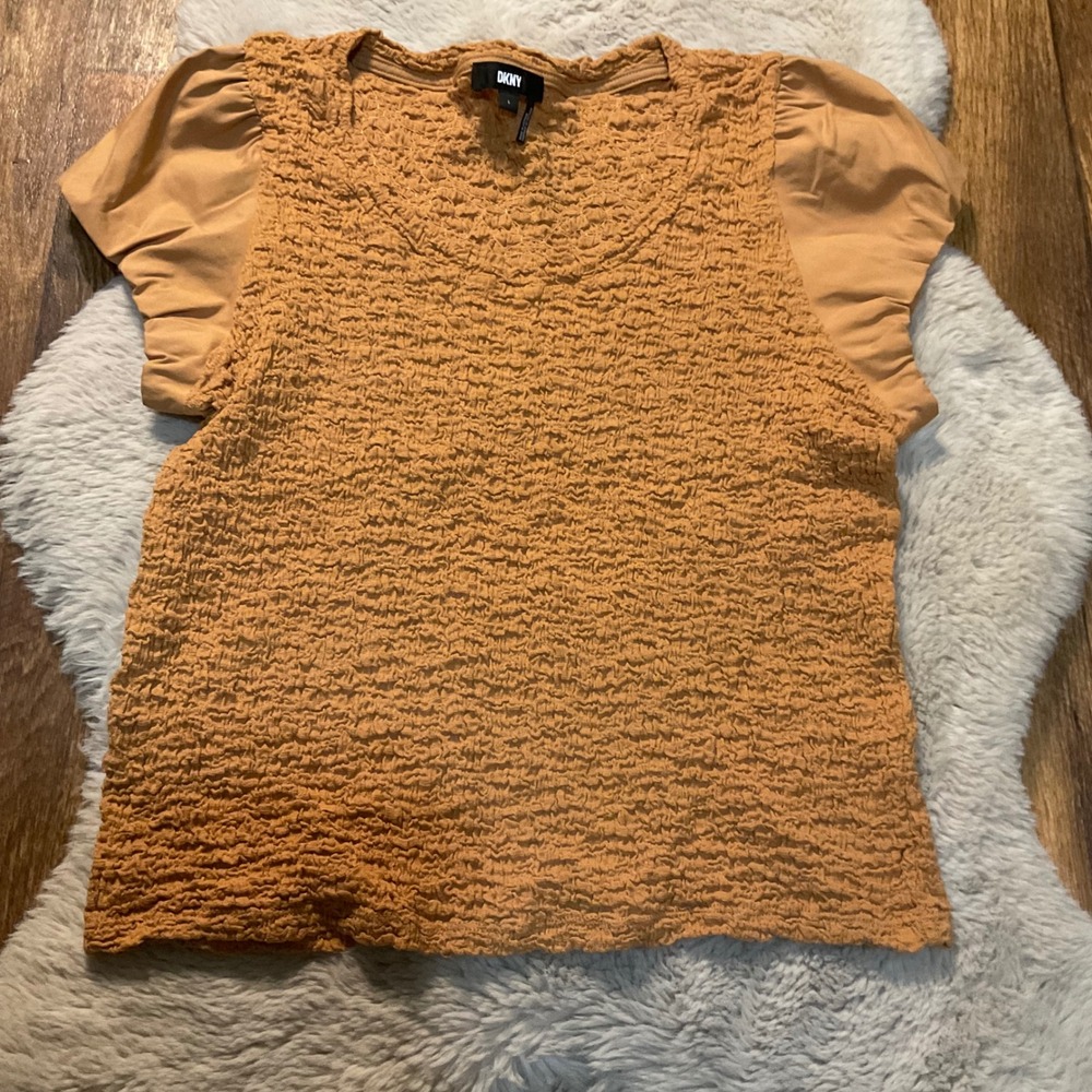 DKNY Top Size Large Burnt Orange Scrunch Body Short Sleeve Blouse Womens‎
